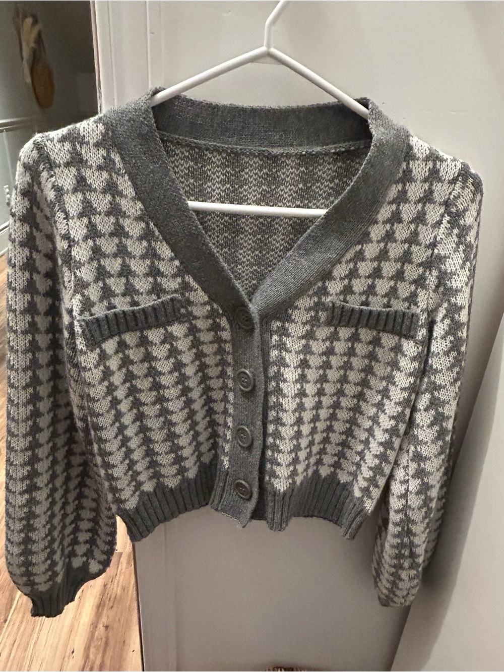 Gray Houndstooth Cropped Cardigan Sweater - Unbranded